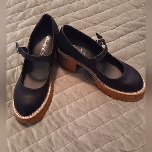 Mary jane platforms